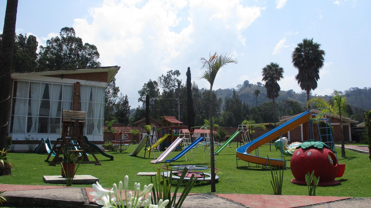 Hotel Villa Monarca Inn Zitacuaro Exterior photo