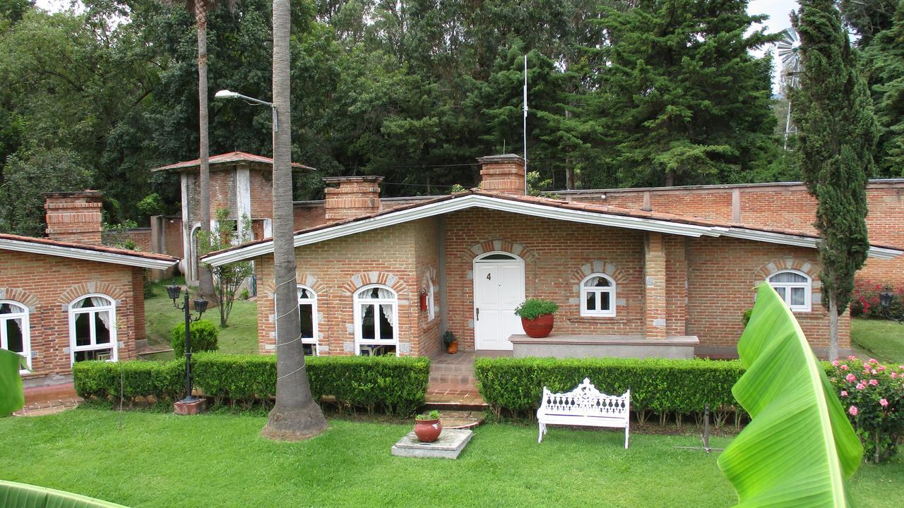 Hotel Villa Monarca Inn Zitacuaro Exterior photo